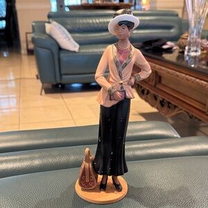 Home Interiors & Gifts #11771 "Vanessa" Ready for Her Trip